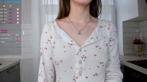 Snapshot of chloealice chatting on 12-16-24, 06:10 Megan and Jeniffer online show from 12-16-24, 06:10