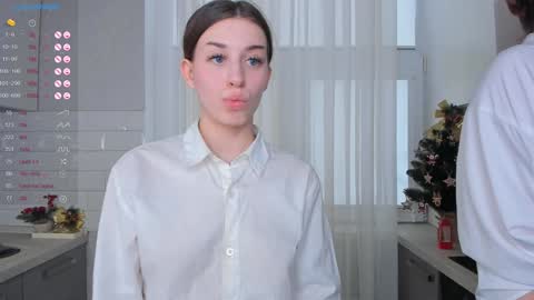 Snapshot of chloealice chatting on 01-12-25, 10:02 Megan and Jeniffer online show from 01-12-25, 10:02