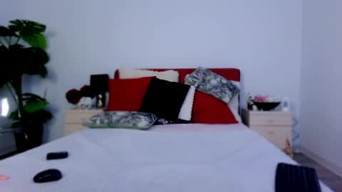 Chloe online show from 03-26-26, 04:51