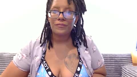 Chloe online show from 03-15-26, 03:12