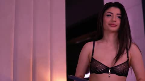 Chloe online show from 05-18-26, 06:58
