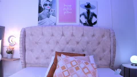 chloeferreira online show from 01-23-25, 04:41