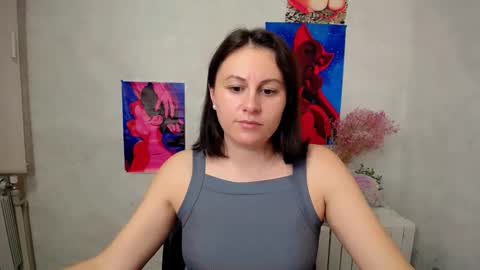Chloe online show from 10-21-25, 02:40