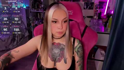 ChloeKohaku online show from 10-12-25, 02:54