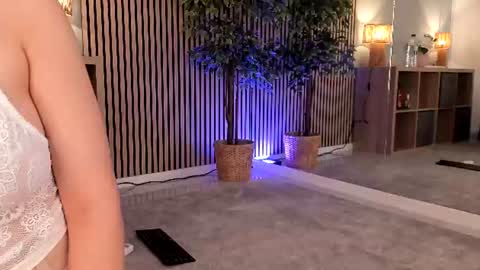 Snapshot of chloekole chatting on 06-22-26, 03:20 Chloe online show from 06-22-26, 03:20
