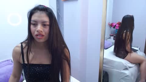 Snapshot of chloemartini_ chatting on 12-21-24, 02:52 ChloeSignup For Free Join my Fan Club online show from 12-21-24, 02:52