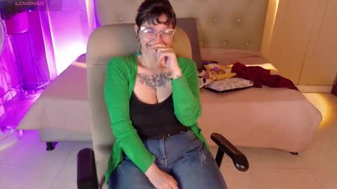Chloe rosse online show from 10-22-25, 01:17