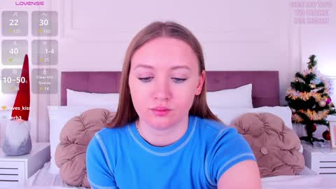 Chloe online show from 01-14-25, 03:11