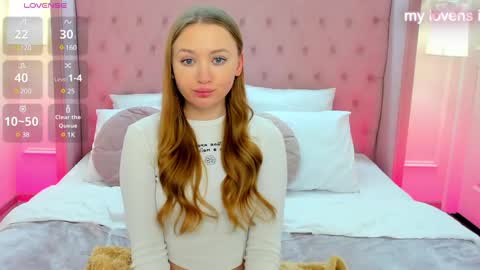 Chloe online show from 02-11-25, 12:17