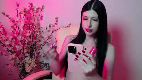 Snapshot of chloey_love_is chatting on 07-06-26, 01:08 Chloey online show from 07-06-26, 01:08