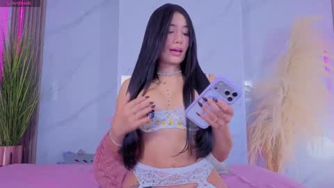 Chlooe online show from 04-15-26, 02:18