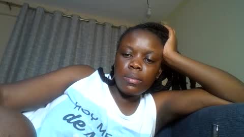 Snapshot of choco_vellvet chatting on 06-02-26, 09:39 sly online show from 06-02-26, 09:39