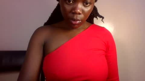 Snapshot of choco_vellvet chatting on 06-19-26, 07:39 sly online show from 06-19-26, 07:39