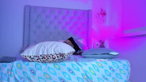 Snapshot of chocobunny1 chatting on 11-16-25, 05:24 chocobunny1 online show from 11-16-25, 05:24