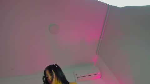 Snapshot of chocobunny1 chatting on 11-23-25, 11:43 chocobunny1 online show from 11-23-25, 11:43