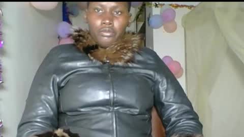 chocolate sabrina24 online show from 12-20-25, 07:10