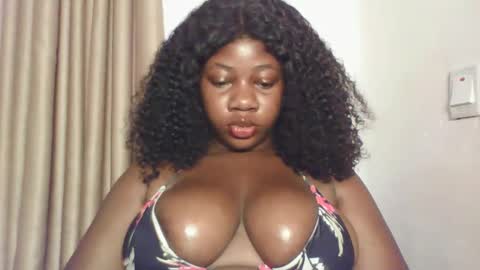 chocolateassgirl61 online show from 11-20-25, 07:30