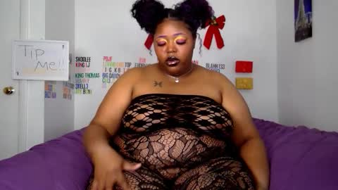 Snapshot of chocolatebunnyxx69 chatting on 01-11-25, 03:02 Melina online show from 01-11-25, 03:02