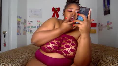 Snapshot of chocolatebunnyxx69 chatting on 02-10-25, 02:08 Melina online show from 02-10-25, 02:08