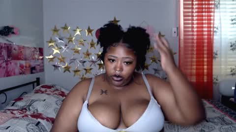 Snapshot of chocolatebunnyxx69 chatting on 10-14-25, 07:03 Melina online show from 10-14-25, 07:03