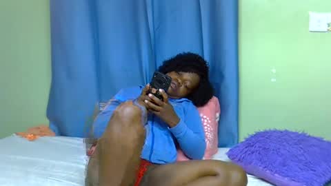 Snapshot of chocolateebonyxo chatting on 06-25-26, 10:53 Chocolate Ebony online show from 06-25-26, 10:53