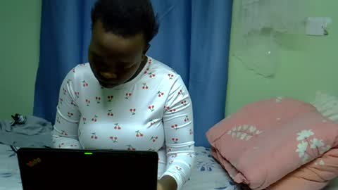 Snapshot of chocolateebonyxo chatting on 07-27-26, 11:56 Chocolate Ebony online show from 07-27-26, 11:56