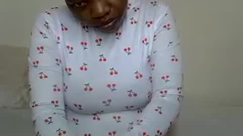 Snapshot of chocolateebonyxo chatting on 08-07-26, 05:09 Chocolate Ebony online show from 08-07-26, 05:09