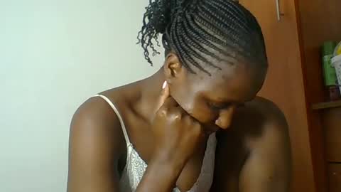 Snapshot of chocolateskin4 chatting on 07-17-26, 10:25 JANE online show from 07-17-26, 10:25
