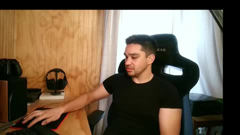 Snapshot of chocomate chatting on 10-01-25, 12:55 chocomate online show from 10-01-25, 12:55