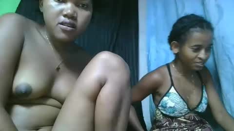 Snapshot of chololatblonde chatting on 02-13-26, 11:34 chololatblonde online show from 02-13-26, 11:34