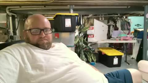 chomper12345 online show from 01-05-25, 10:43