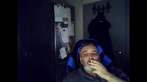 Chris online show from 11-15-25, 09:28