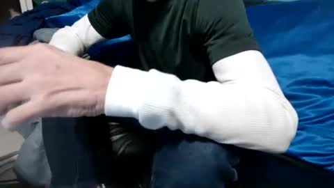 chris526520 online show from 03-02-25, 04:28