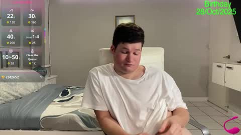 Snapshot of chris___evanss chatting on 10-16-25, 12:11 Chris Evens online show from 10-16-25, 12:11