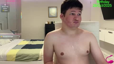 Snapshot of chris___evanss chatting on 10-23-25, 11:35 Chris Evens online show from 10-23-25, 11:35