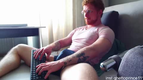 redhead thief of sausages and hearts online show from 06-01-26, 08:05