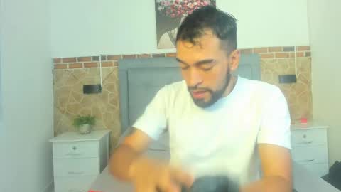 Snapshot of chris_kizz chatting on 12-20-24, 11:21 chris_kizz online show from 12-20-24, 11:21