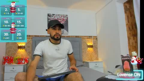 Snapshot of chris_kizz chatting on 12-27-24, 03:31 chris_kizz online show from 12-27-24, 03:31