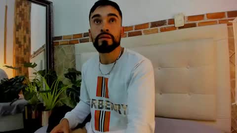 Snapshot of chris_kizz chatting on 01-12-25, 10:43 chris_kizz online show from 01-12-25, 10:43