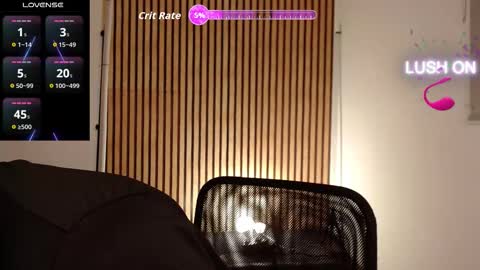 cris         Twitter magnum101010 insta magnumc20 online show from 12-18-25, 12:00