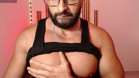 Snapshot of chris_magnum_ chatting on 05-28-26, 11:02 cris Twitter magnum101010 insta magnumc20 online show from 05-28-26, 11:02