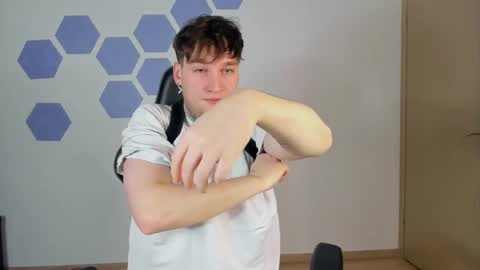 Chris Tyson online show from 01-08-25, 06:31