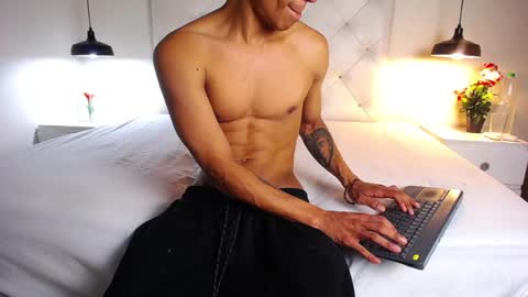 Snapshot of chris_weell chatting on 12-01-24, 07:36 Chris Weell online show from 12-01-24, 07:36