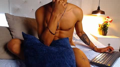 Snapshot of chris_weell chatting on 12-13-24, 02:21 Chris Weell online show from 12-13-24, 02:21