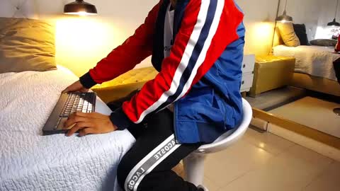 Snapshot of chris_weell chatting on 02-15-25, 02:47 Chris Weell online show from 02-15-25, 02:47