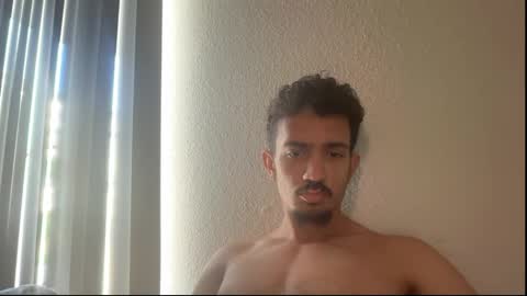 Snapshot of chrislover2125 chatting on 05-12-26, 01:41 chrislover2125 online show from 05-12-26, 01:41