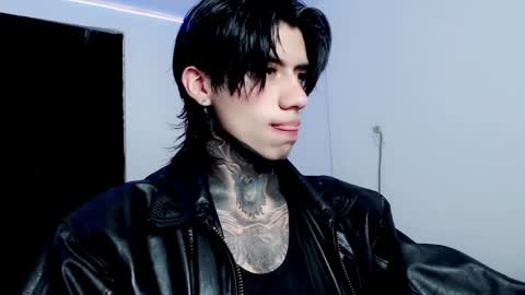 Snapshot of chriss_opp chatting on 02-13-25, 03:03 CHRIS INDEPENT MODEL online show from 02-13-25, 03:03