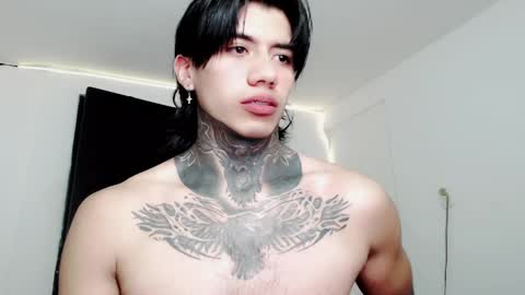 Snapshot of chriss_opp chatting on 02-18-25, 08:47 CHRIS INDEPENT MODEL online show from 02-18-25, 08:47