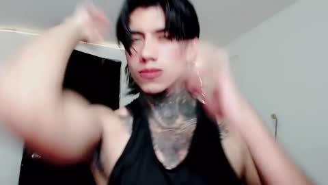 Snapshot of chriss_opp chatting on 02-24-25, 11:30 CHRIS INDEPENT MODEL online show from 02-24-25, 11:30