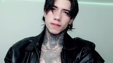 Snapshot of chriss_opp chatting on 03-08-25, 11:07 CHRIS INDEPENT MODEL online show from 03-08-25, 11:07